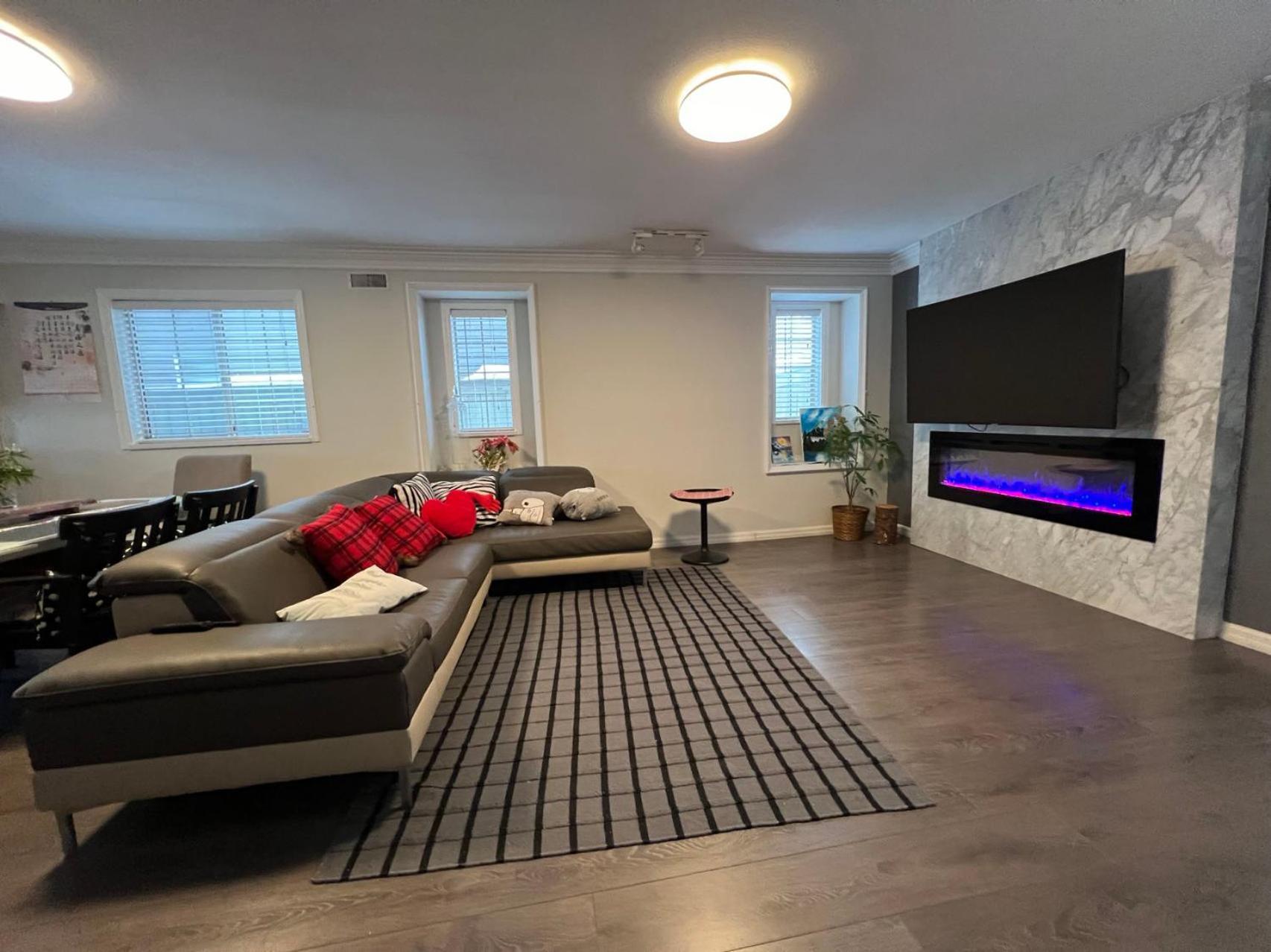 Airport Cozy Room 舒适小屋 Vancouver, Richmond,Near Yvr المظهر الخارجي الصورة